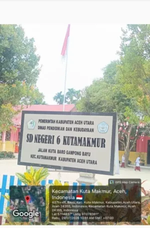 BENDERA MERAH PUTIH SOBEK MASIH BERKIBAR DI SDN 6 GAMPONG BAYU, WARGA MINTA SEGERA DIGANTI