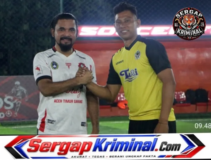 Dandim 0104/Atim dan Bupati Aceh Timur Berlaga dalam Pertandingan Mini Soccer Persahabatan