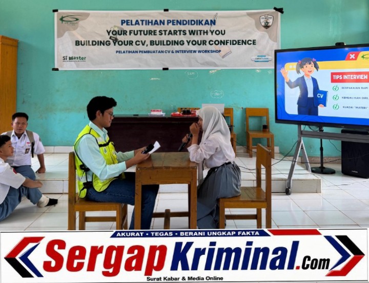 KPP Mining SPRL Bekali Siswa SMAN 1 Landawe Siswa Dengan Pelatihan CV Dan Interview