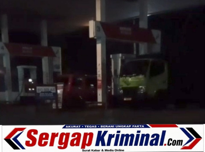 Dugaan Skandal Solar Subsidi di SPBU Saba Purba Dibongkar: Lampu Dipadamkan Tengah Malam, Truk Colt Diesel Mengular
