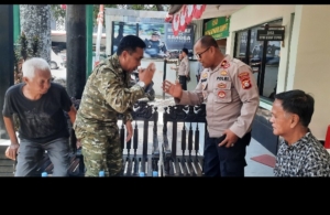 HUT ke – 81 TNI, Kapolsek Tamalate Sampaikan Ucapan Selamat ke Koramil 1408-09/Tamalate.
